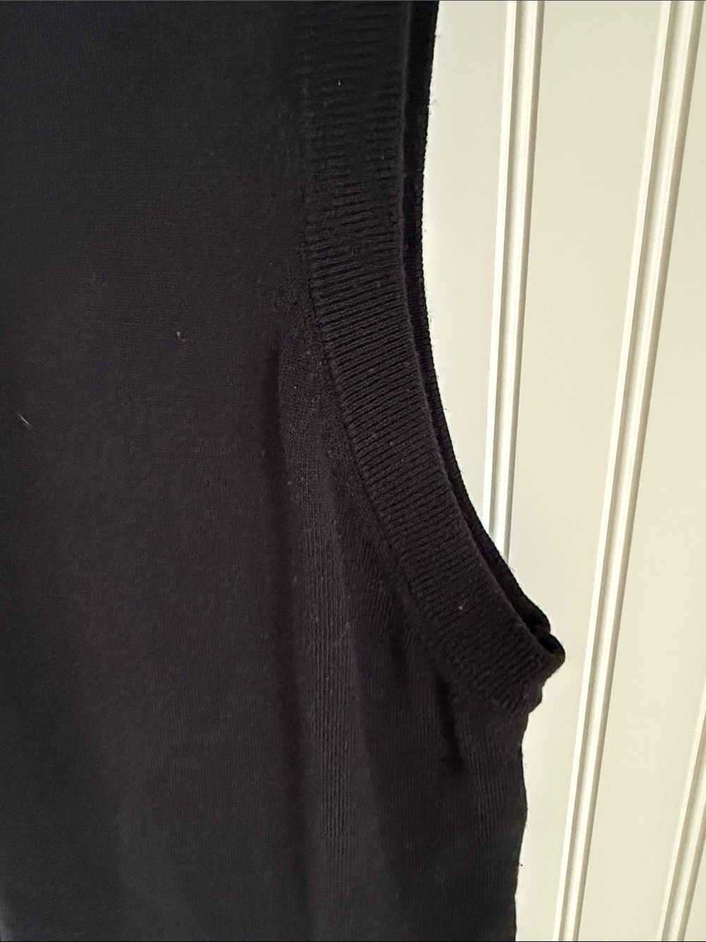 Cream Clothing Black Mockneck Sleeveless knit top - Picture 6 of 9